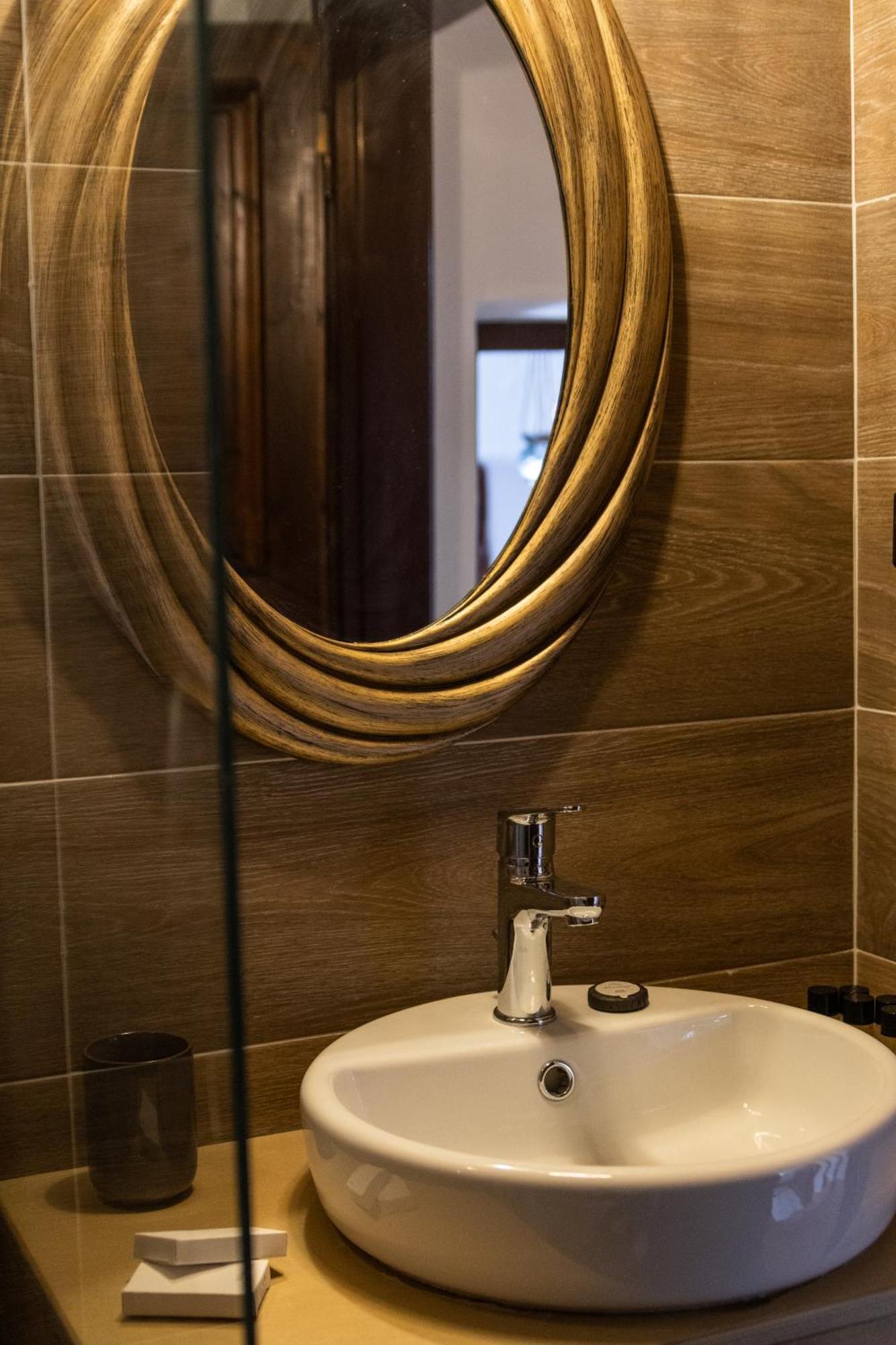 April Luxury Suites (Adults Only) Rhodes City Ruang foto
